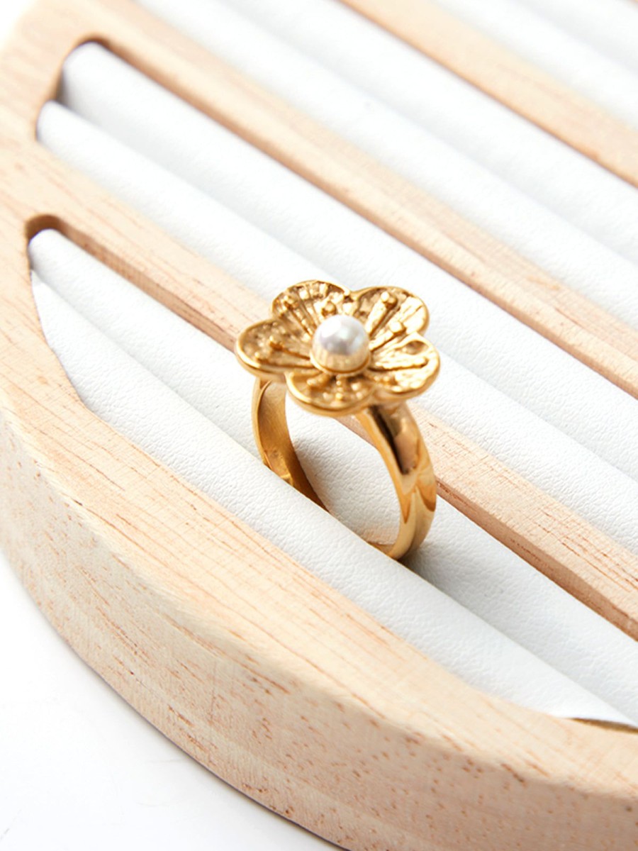 Women 89th + Madison Rings | Pearl Floral Ring Gold