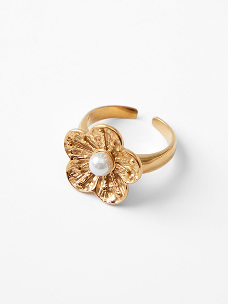 Women 89th + Madison Rings | Pearl Floral Ring Gold